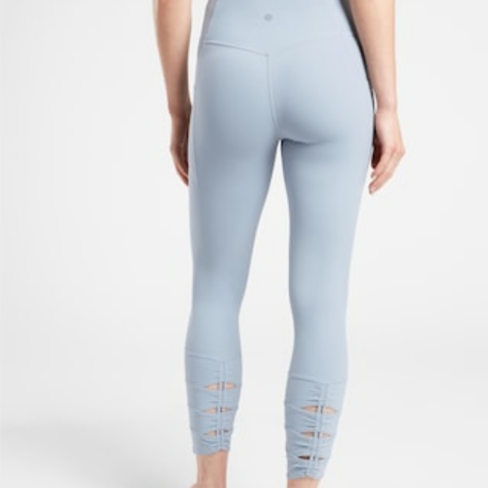 Salutation Statch Pocket Leggings